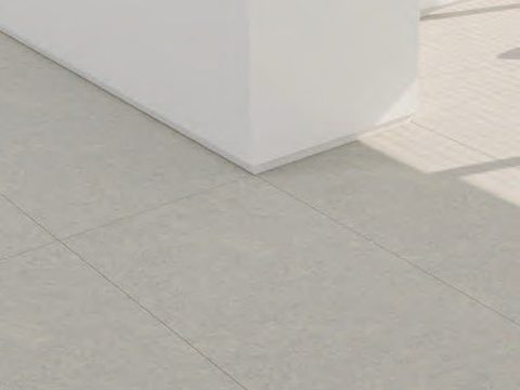 PVC 히든 몰딩을 걸레받이 자리에 쓴 연출 — 2026 예림 도어·중문 룩북